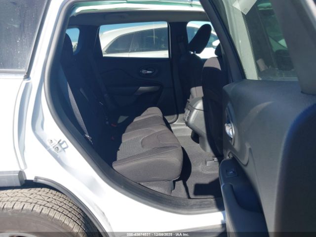 2019 JEEP CHEROKEE 1C4PJLCB0KD470857 Photo 7