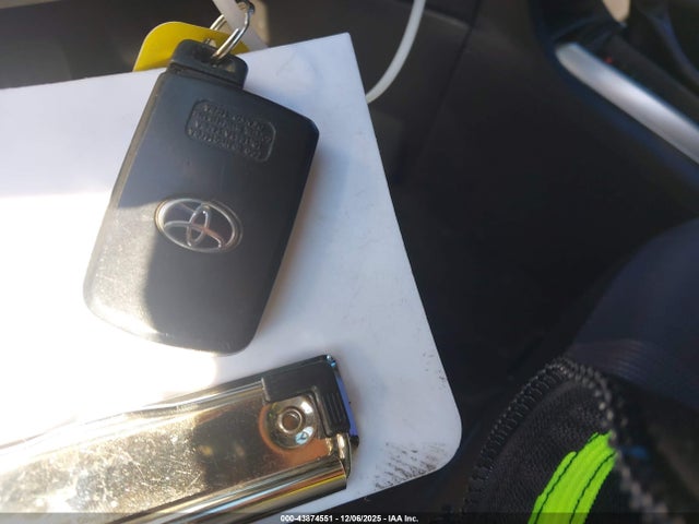Toyota COROLLA SE 2017 5YFBURHE5HP625027 Image 11