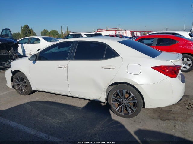 Toyota COROLLA SE 2017 5YFBURHE5HP625027 Image 14