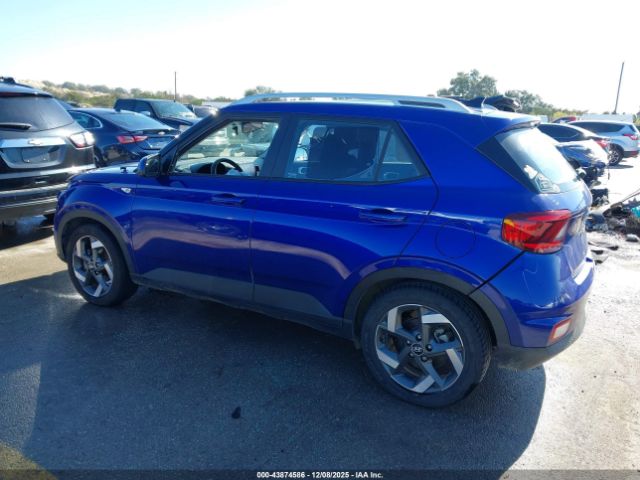 2021 HYUNDAI VENUE KMHRC8A36MU070991 Photo 2