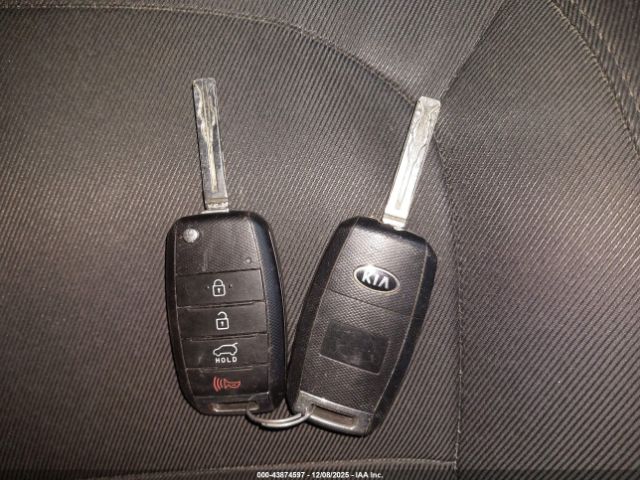 2016 KIA SOUL KNDJP3A52G7238767 Photo 10