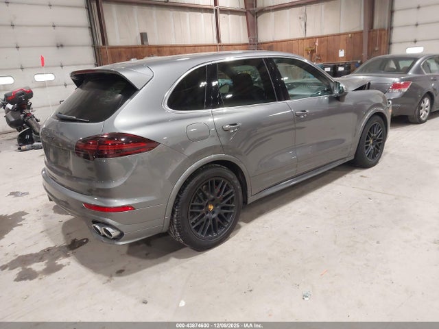 2018 PORSCHE CAYENNE WP1AD2A28JLA80991 Photo 3