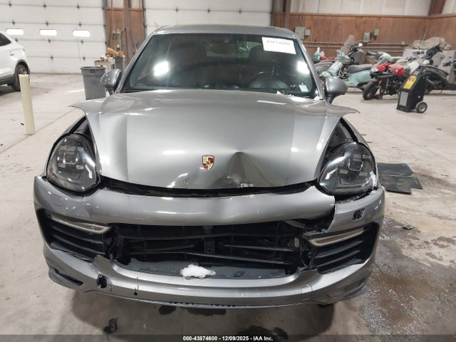 2018 PORSCHE CAYENNE WP1AD2A28JLA80991 Photo 5