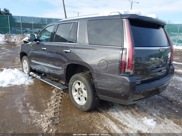 2017 CADILLAC ESCALADE 1GYS4CKJXHR363315 Photo 2