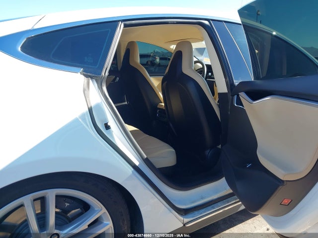 2013 TESLA MODEL S 5YJSA1CN9DFP05258 Photo 7