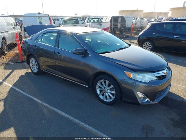 2014 TOYOTA CAMRY 4T1BF1FK3EU330877 Photo 0