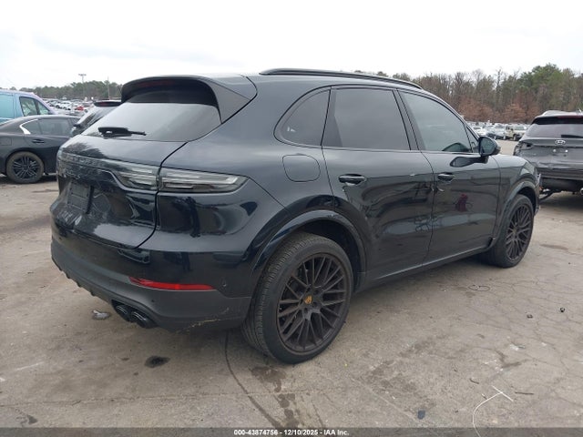2023 PORSCHE CAYENNE WP1AB2AY5PDA14279 Photo 3