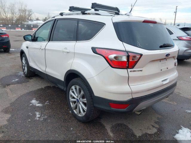 2017 FORD ESCAPE 1FMCU9JD4HUC64779 Photo 2