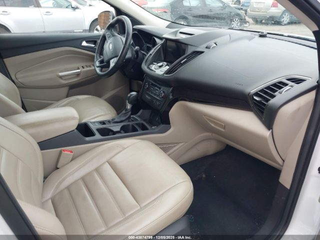 2017 FORD ESCAPE 1FMCU9JD4HUC64779 Photo 4