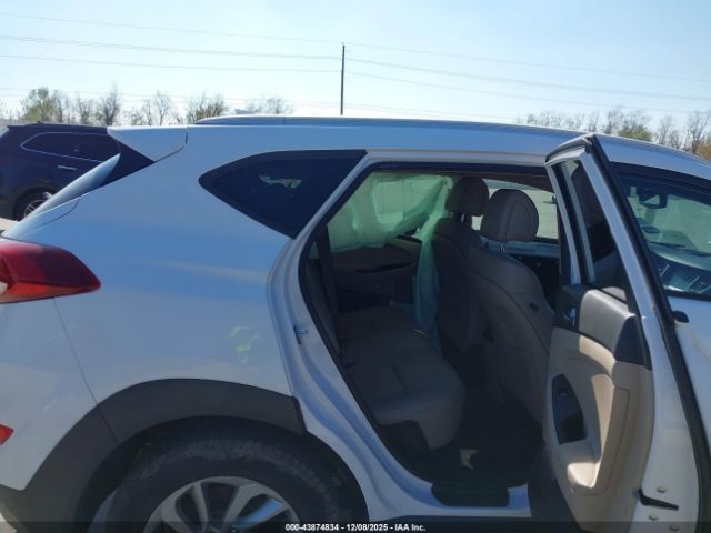 2017 HYUNDAI TUCSON KM8J3CA46HU365412 Photo 7