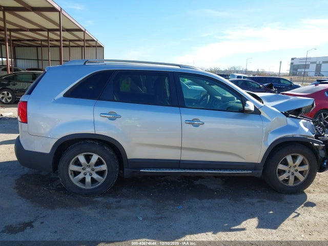 Продажа на аукционе авто 2012 Kia Sorento Lx V6, vin: 5XYKT4A2XCG212099, номер лота: 43874848