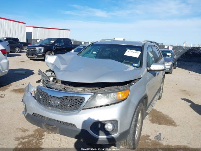 Продажа на аукционе авто 2012 Kia Sorento Lx V6, vin: 5XYKT4A2XCG212099, номер лота: 43874848