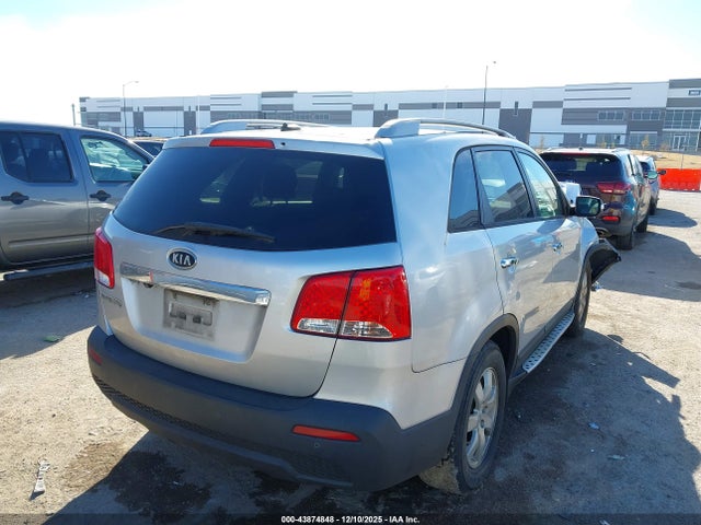 Продажа на аукционе авто 2012 Kia Sorento Lx V6, vin: 5XYKT4A2XCG212099, номер лота: 43874848