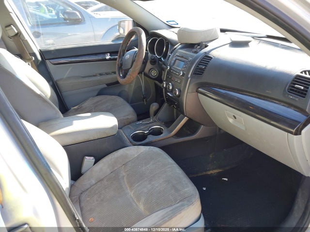 Продажа на аукционе авто 2012 Kia Sorento Lx V6, vin: 5XYKT4A2XCG212099, номер лота: 43874848