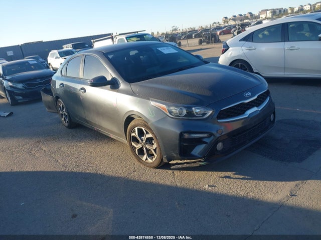 2020 3KPF24AD8LE209379 main image