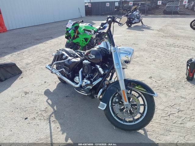 2015 HARLEY-DAVIDSON FLHR 1HD1FBM12FB706514