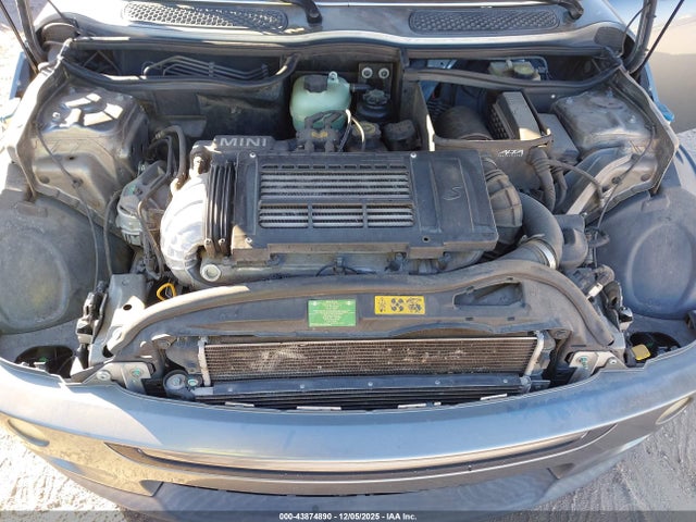 2006 MINI COOPER S WMWRE33526TN28659 Photo 9