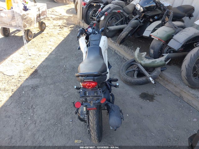 3H1JK0714ND001102 Honda NVA110 B