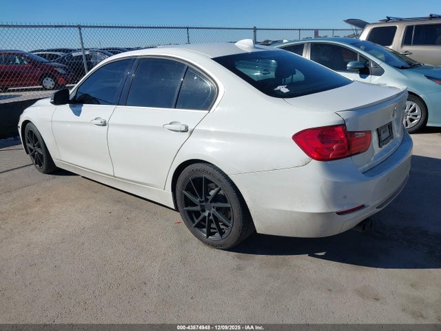 2015 BMW 328I WBA3C1C54FP116963 Photo 2