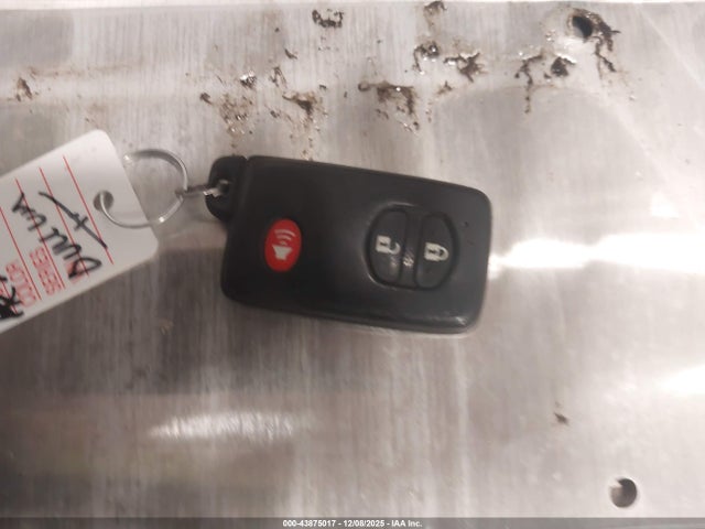 Toyota Prius V Three 2014 JTDZN3EU7EJ002352 Image 11