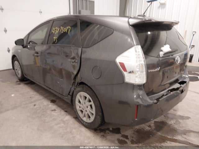 Toyota Prius V Three 2014 JTDZN3EU7EJ002352 Image 3