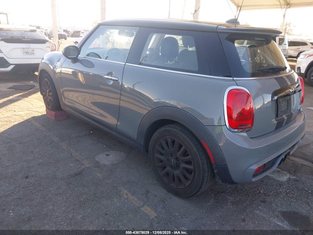 2017 MINI HARDTOP WMWXP7C59H2A44508 Photo 2