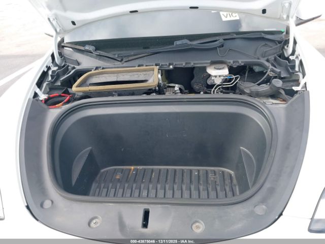 2021 TESLA MODEL Y 5YJYGDEE1MF077526 Photo 9