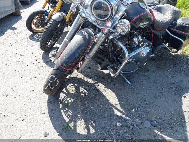 2019 HARLEY-DAVIDSON FLHR 1HD1FBC14KB654928 Photo 1