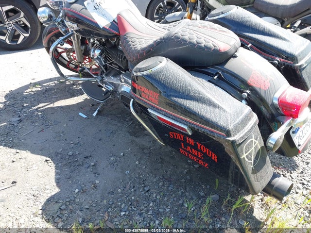 2019 HARLEY-DAVIDSON FLHR 1HD1FBC14KB654928 Photo 2