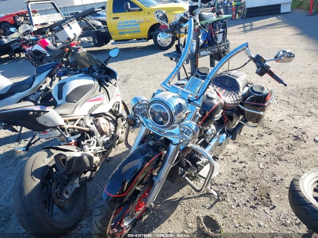 2019 HARLEY-DAVIDSON FLHR 1HD1FBC14KB654928 Photo 4