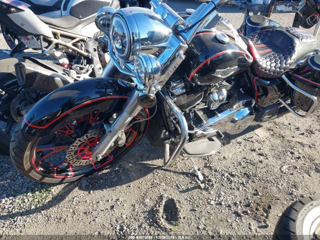 2019 HARLEY-DAVIDSON FLHR 1HD1FBC14KB654928 Photo 8