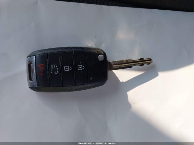 KNAFX4A61F5417667 KIA FORTE LX
