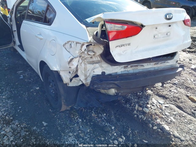 KNAFX4A61F5417667 KIA FORTE LX