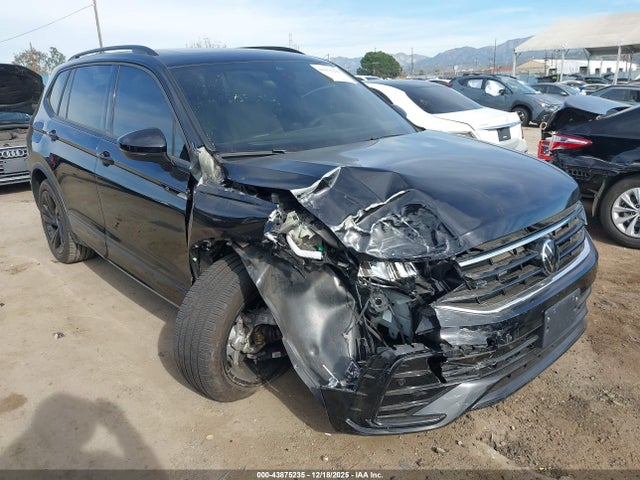 2023 VOLKSWAGEN TIGUAN 3VVCB7AX4PM138015