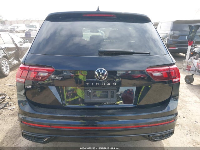 2023 Volkswagen Tiguan 2.0t Se R-line Black მანქანა იყიდება აუქციონზე, vin: 3VVCB7AX4PM138015, აუქციონის ნომერი: 43875235