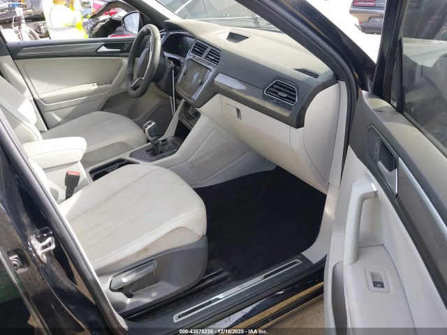 2023 VOLKSWAGEN TIGUAN 3VVCB7AX4PM138015 Photo 4