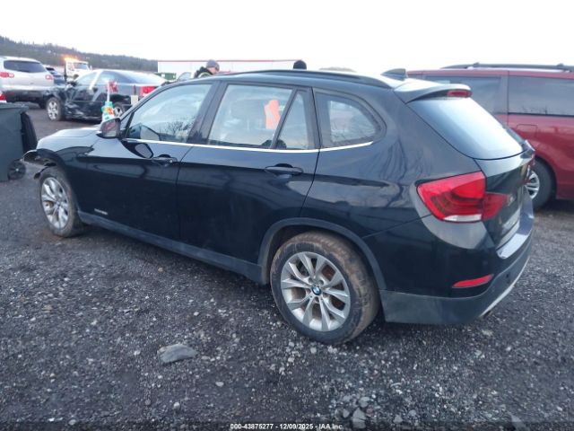2014 BMW X1 WBAVL1C52EVR93020 Photo 2
