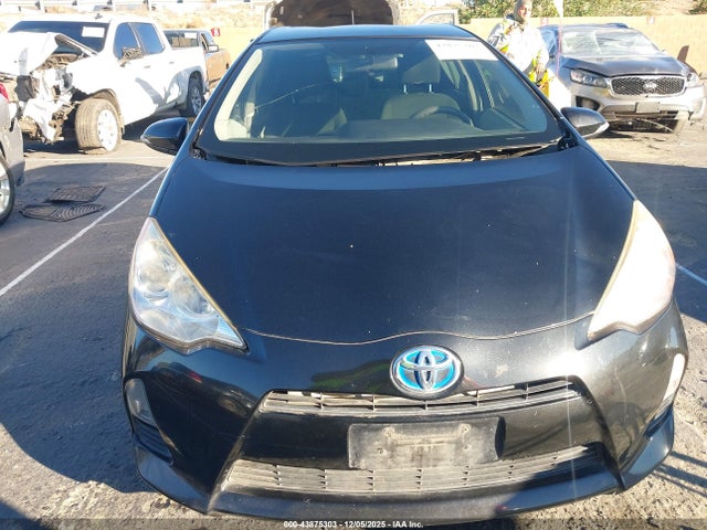 JTDKDTB38E1083393 Toyota Prius C Two