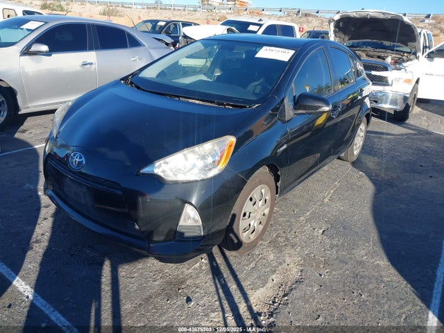 JTDKDTB38E1083393 Toyota Prius C Two