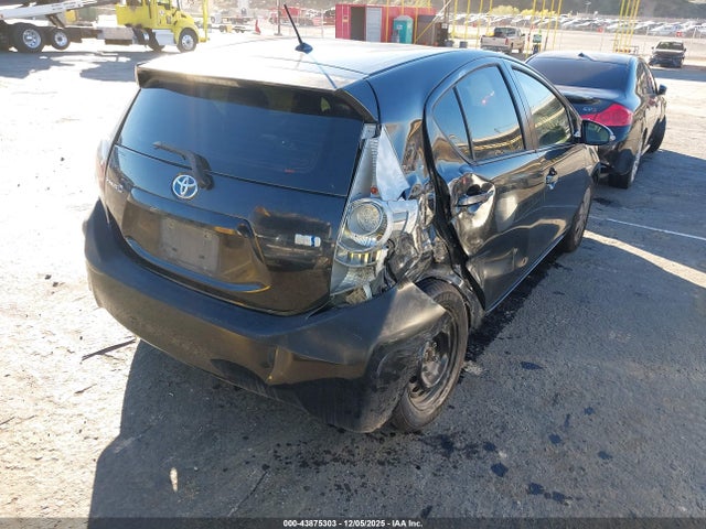 JTDKDTB38E1083393 Toyota Prius C Two