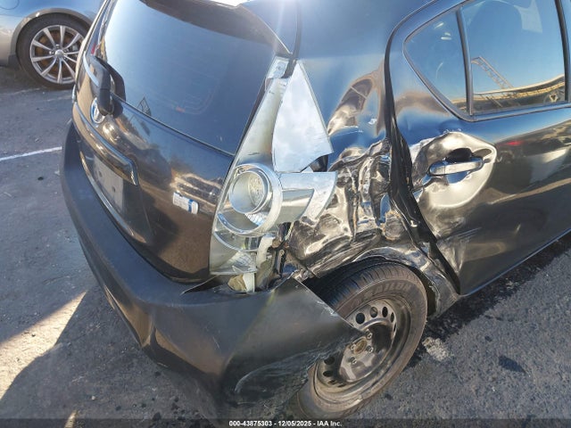 JTDKDTB38E1083393 Toyota Prius C Two