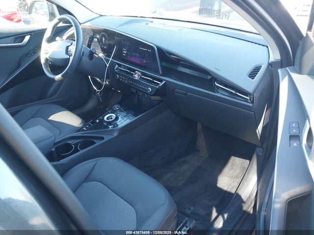 KIA Niro Ev Wind 2025 KNDCR3L12S5145085 Image 5