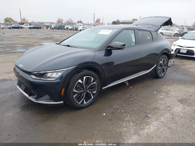 KIA Ev6 Wind 2023 KNDC34LAXP5150324 Image 2