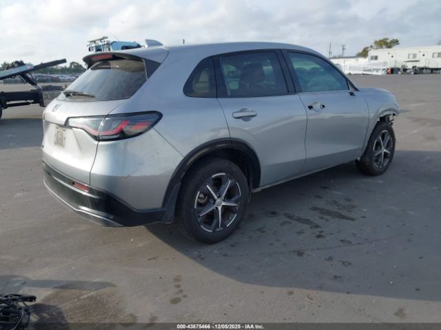 2023 HONDA HR-V 3CZRZ1H77PM702922 Photo 3