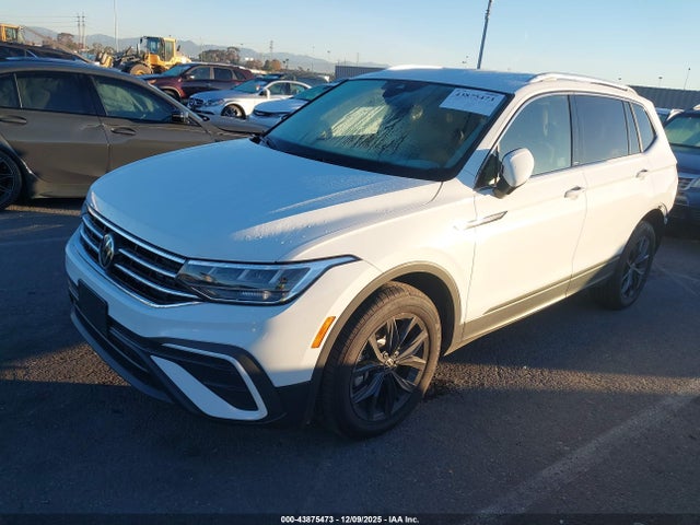 3VV3B7AX7RM082882 Volkswagen Tiguan 2.0t Se/2.0t Wolfsburg Edition