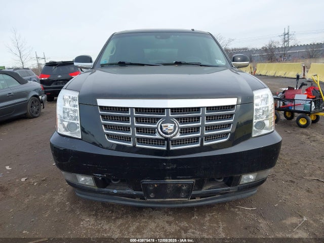 Продаж на аукціоні авто 2012 Cadillac Escalade Luxury, vin: 1GYS4BEF8CR187701, номер лоту: 43875478