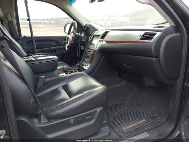 Продаж на аукціоні авто 2012 Cadillac Escalade Luxury, vin: 1GYS4BEF8CR187701, номер лоту: 43875478