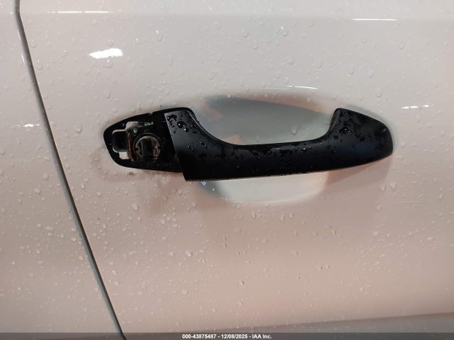 3KPA25AB0JE087967 KIA RIO LX