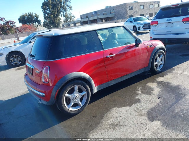 2004 MINI COOPER WMWRC33414TJ56628 Photo 3