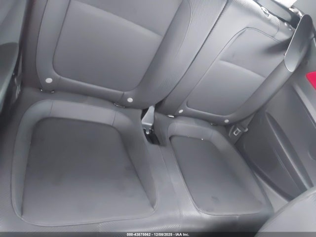3VW507AT9GM809167 Volkswagen Beetle 1.8t Se